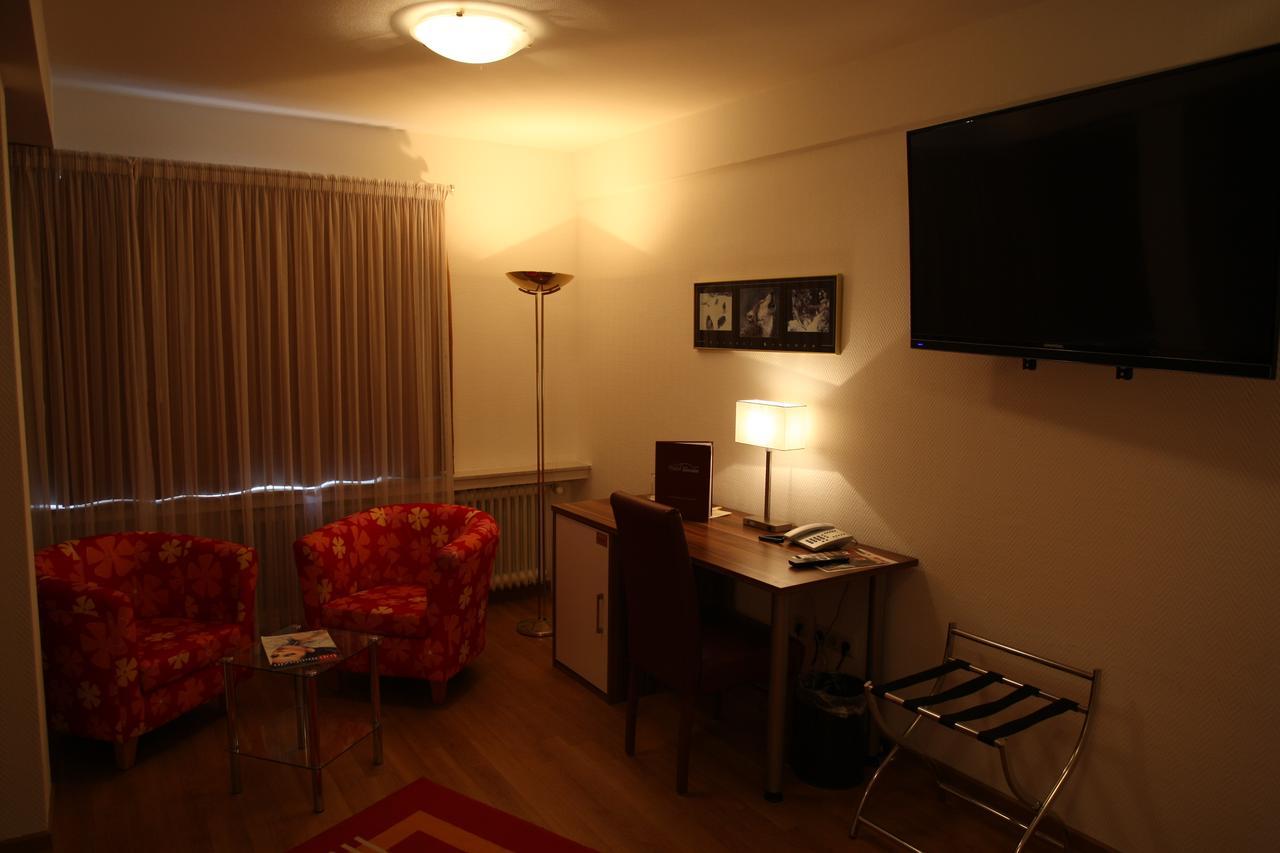 Hotel Buerger ซีเกิน ภายนอก รูปภาพ