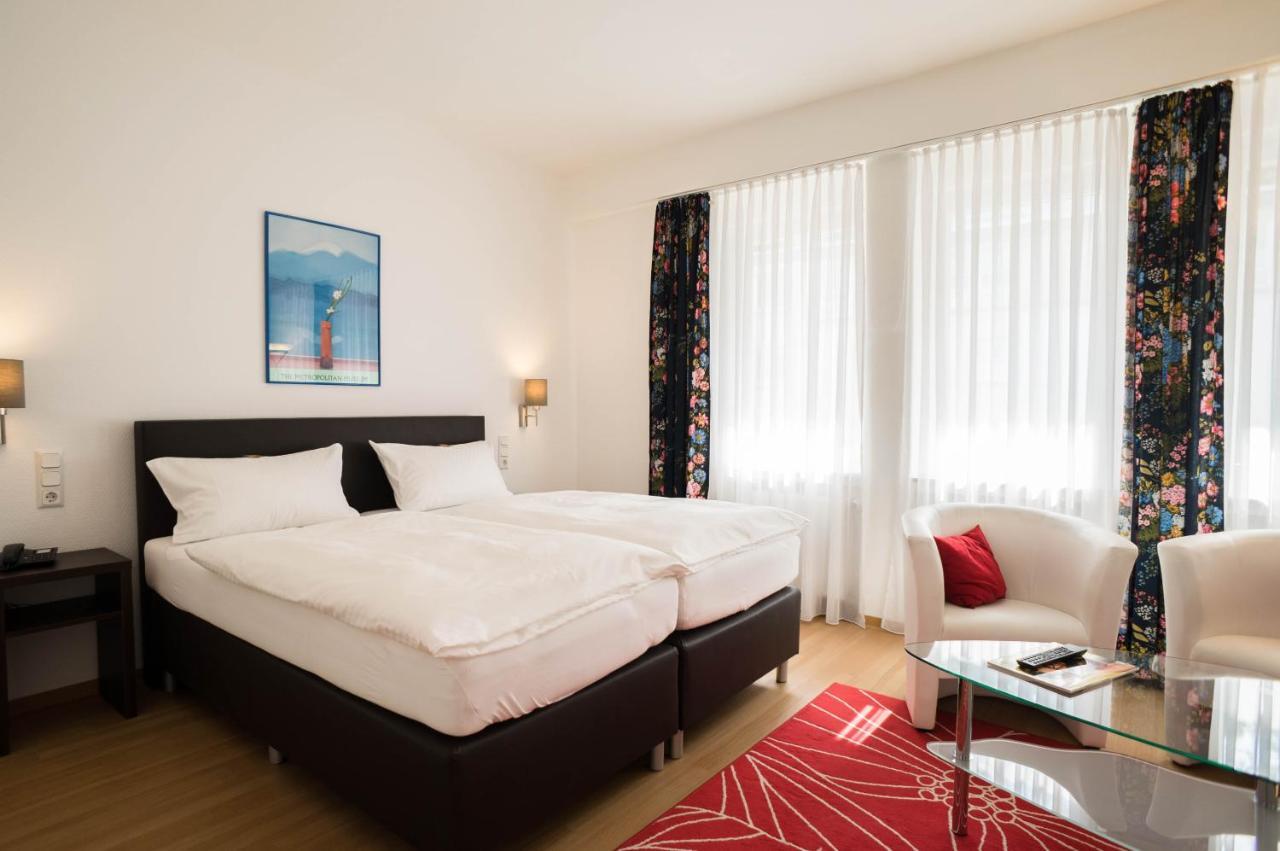 Hotel Buerger ซีเกิน ภายนอก รูปภาพ